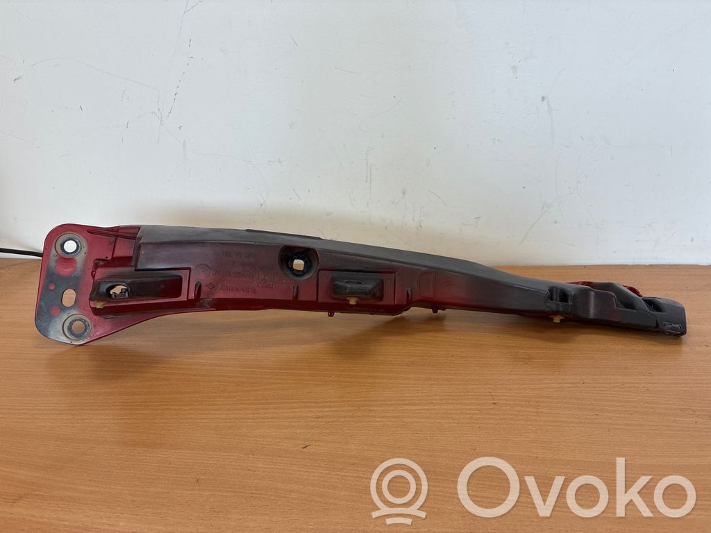 Renault Clio III Front bumper support beam 