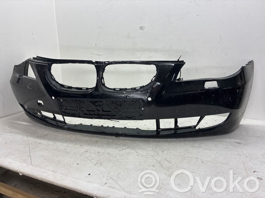 BMW 5 E60 E61 Передний бампер 