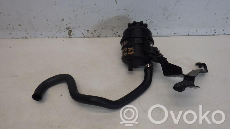 BMW X3 E83 Power steering fluid tank/reservoir 