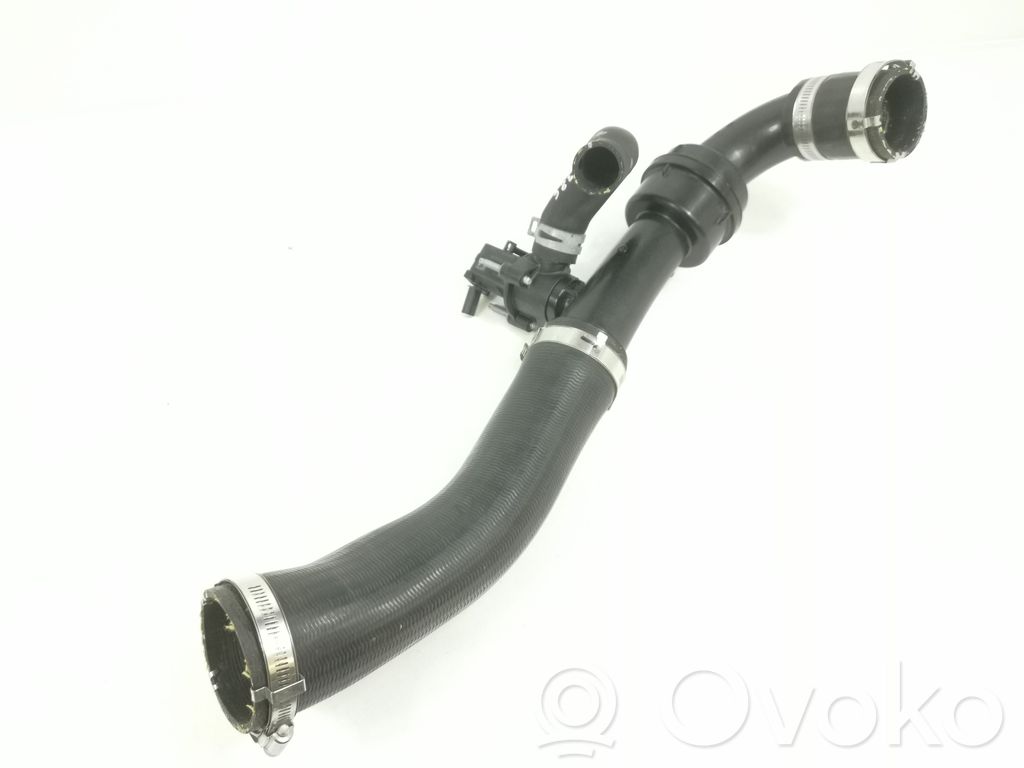 Ford Explorer VI Air intake hose/pipe 