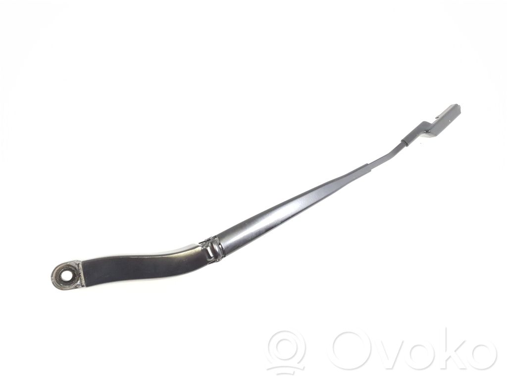 Ford Explorer V Front wiper blade arm 