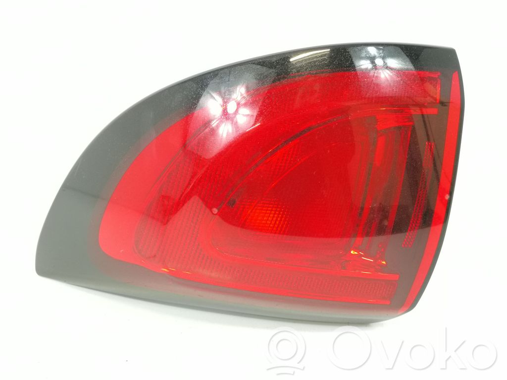 Chrysler Pacifica Luz trasera/de freno 