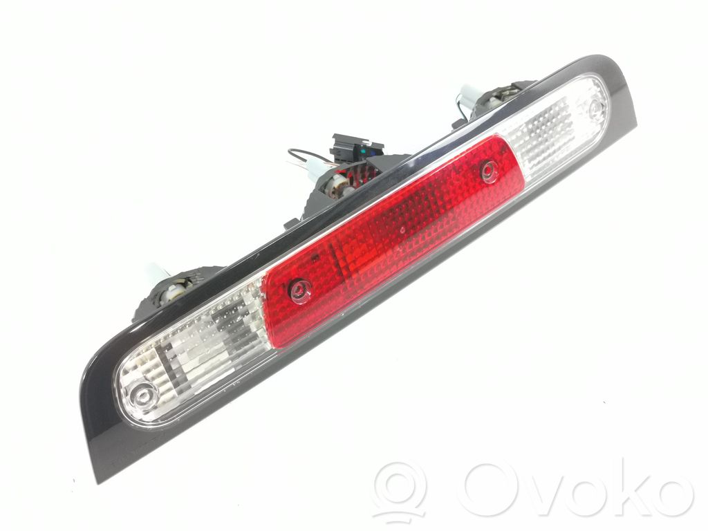 Dodge RAM Third/center stoplight 