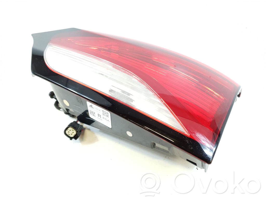 Chrysler Pacifica Tailgate rear/tail lights 