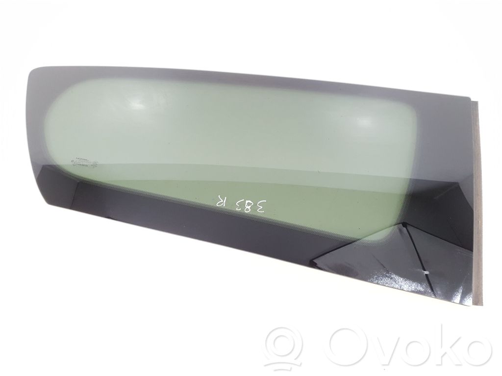 Chrysler Pacifica Rear side window 