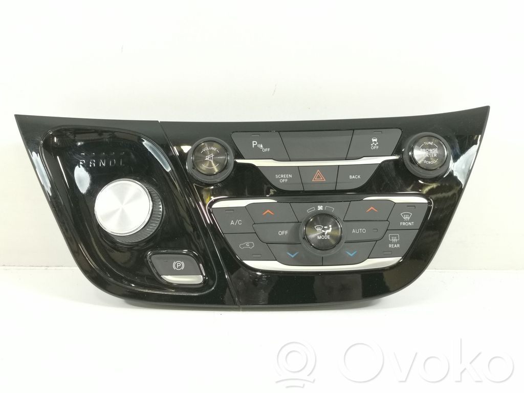 Chrysler Pacifica Climate control unit 