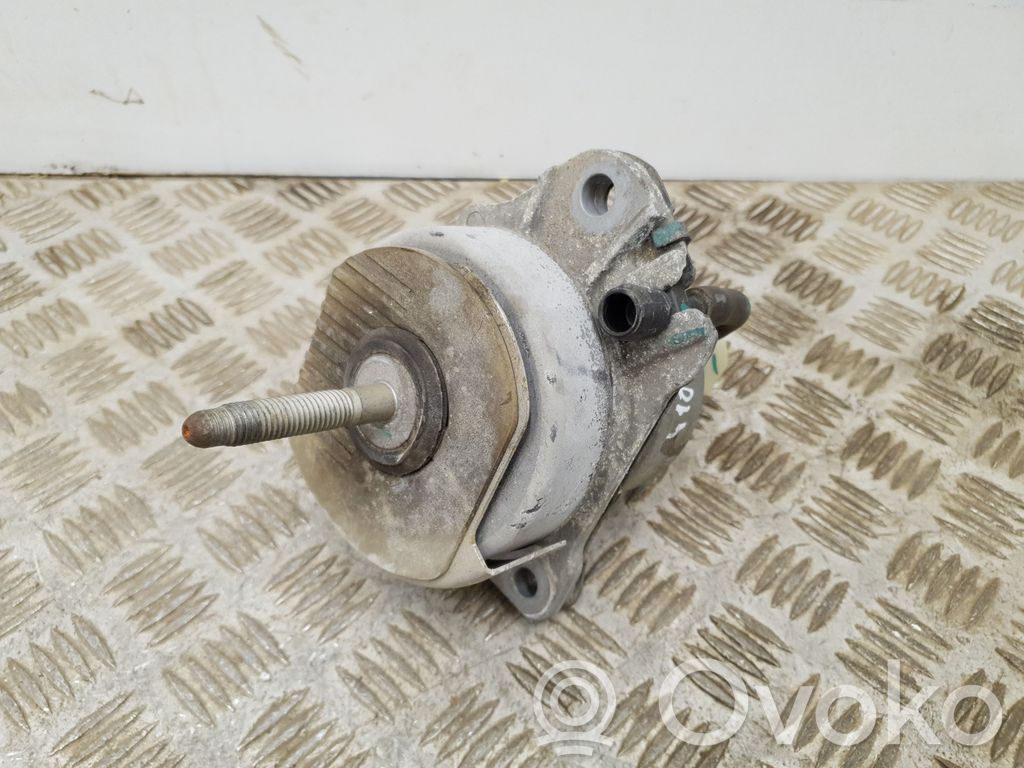 Ford Mustang VI Engine mount bracket 