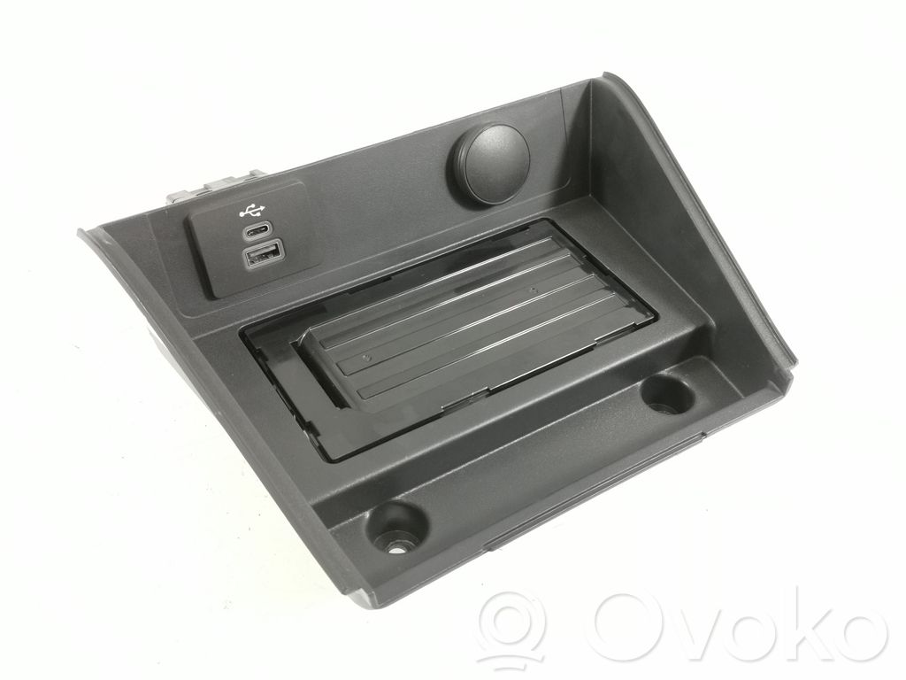 Ford Mustang VII Gniazdo / Złącze USB 