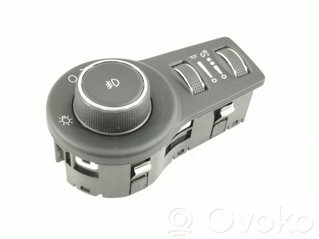 Interruptor de luz   68154356AE,120039534