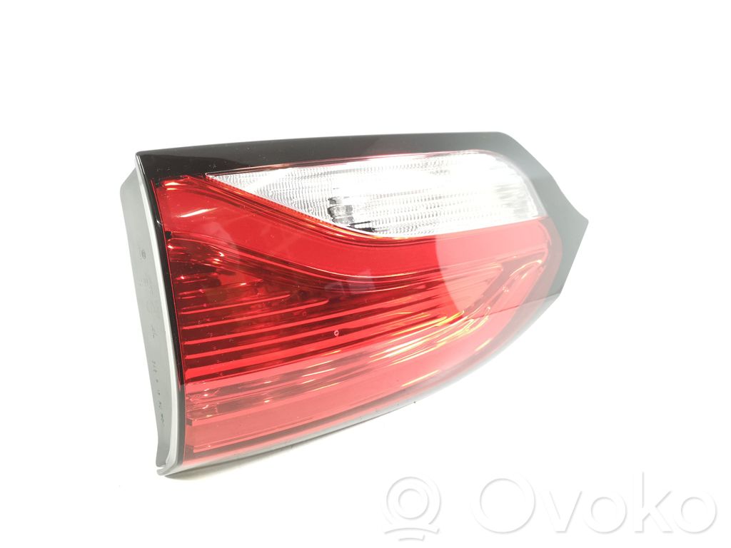 Chrysler Pacifica Tailgate rear/tail lights 