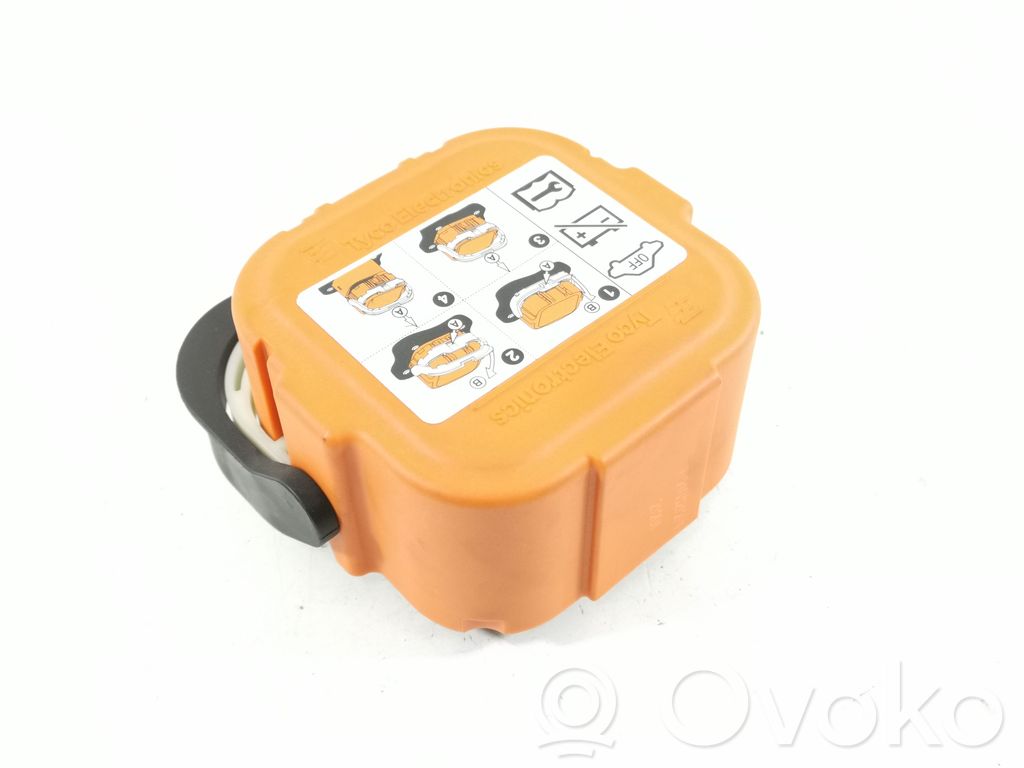 Chrysler Pacifica Fuse module 