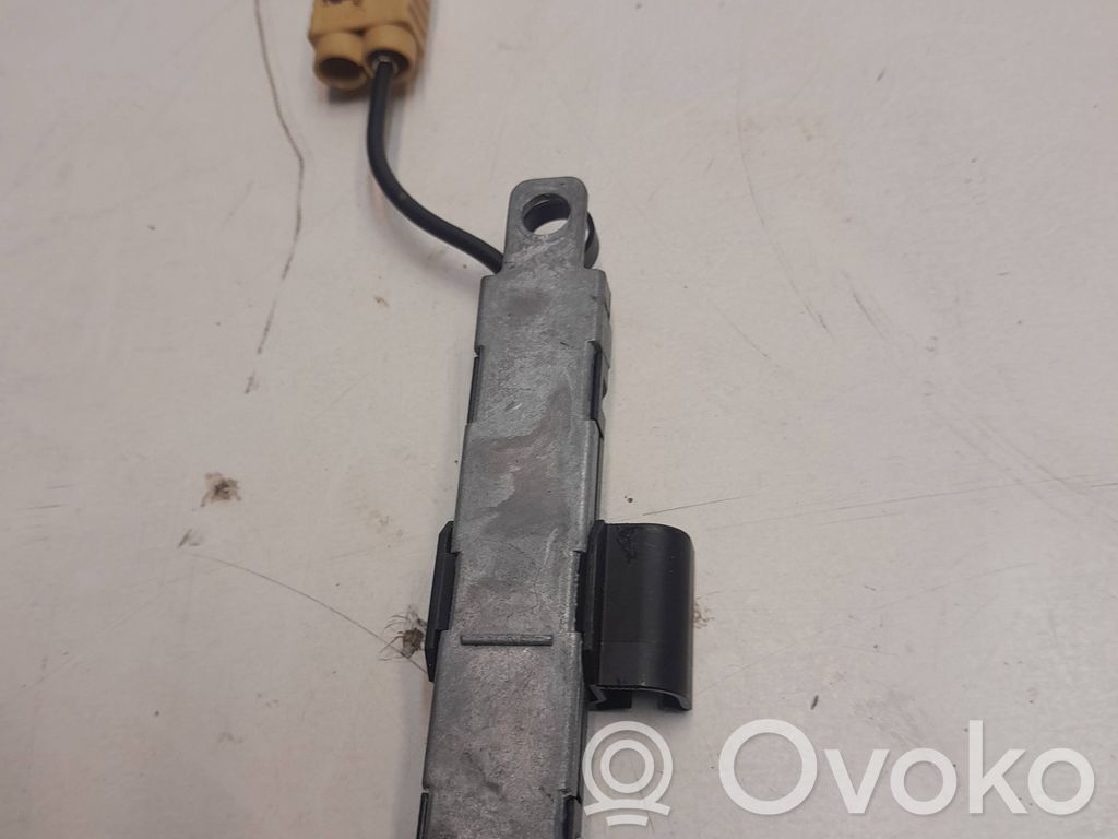 Volkswagen Golf Plus Aerial antenna amplifier 