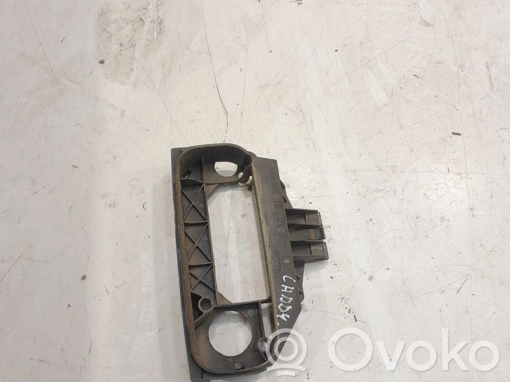 Volkswagen Caddy Tailgate/boot lid lock trim 