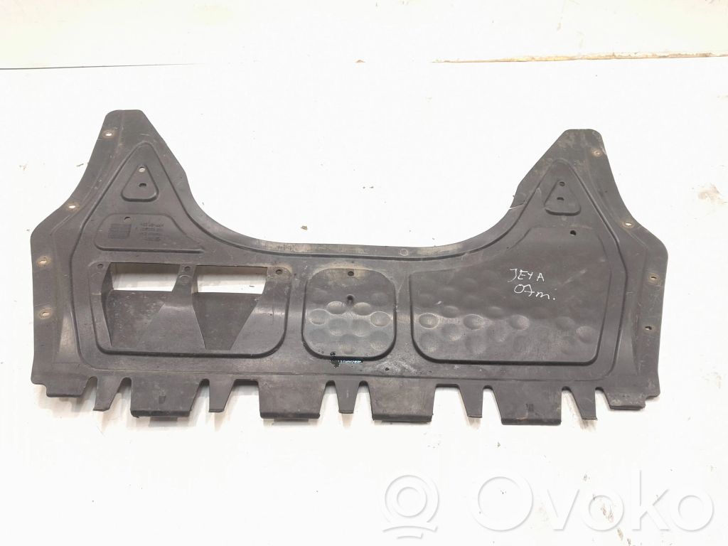 Volkswagen Jetta V Placa protectora/protector antisalpicaduras motor 
