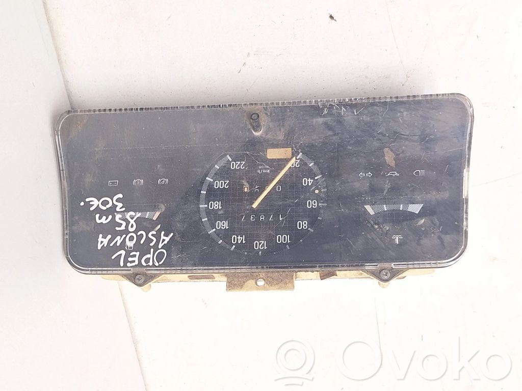 Opel Ascona C Speedometer (instrument cluster) 