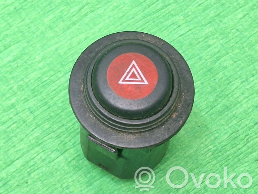 Hazard light switch   90181853,8501118,1241646