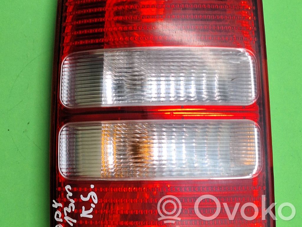 Volkswagen Caddy Aizmugurējais lukturis virsbūvē 