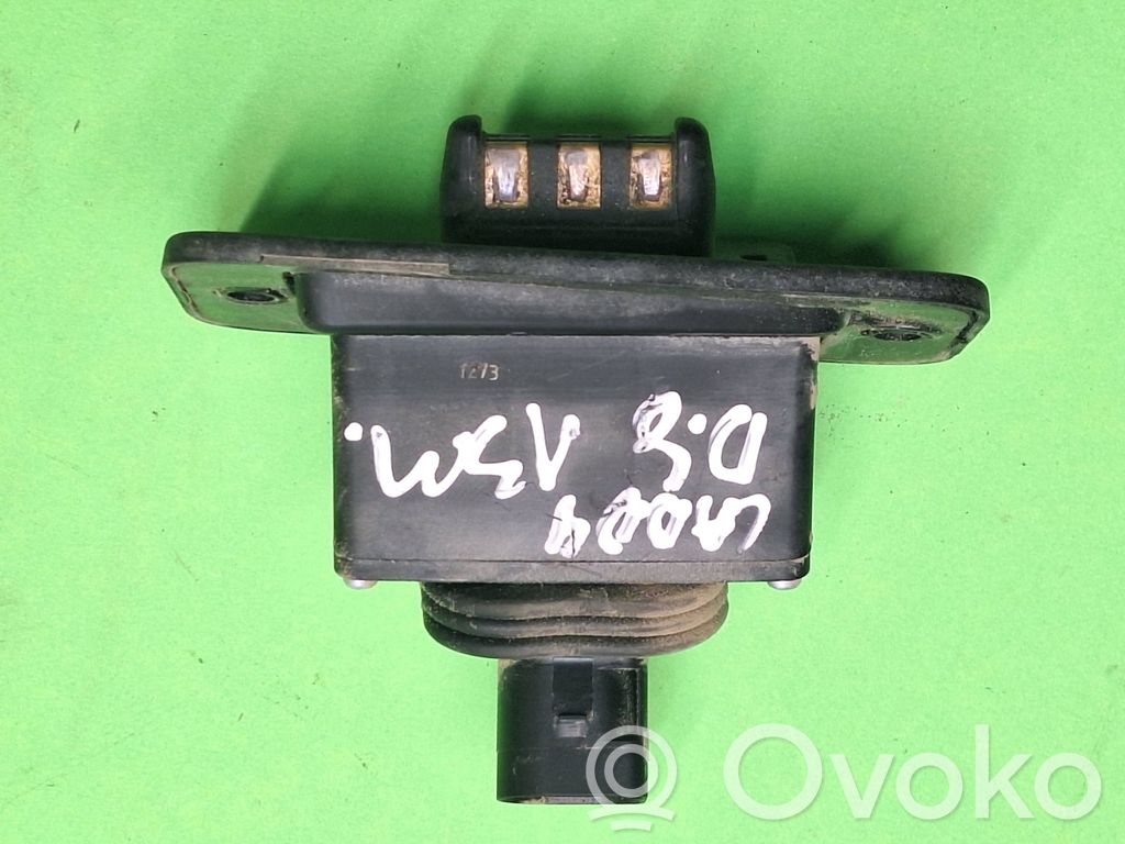 Volkswagen Caddy Sliding door contact joint 