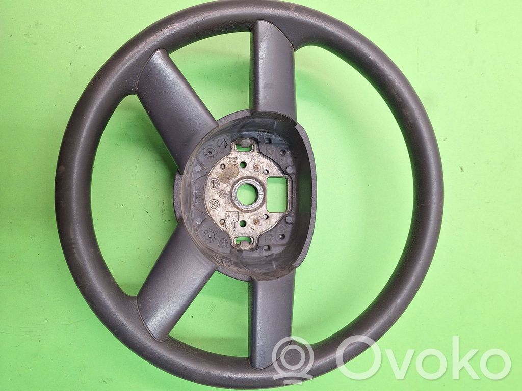 Volkswagen Golf V Ohjauspyörä 