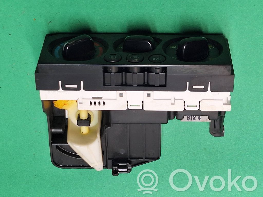 Subaru Legacy Climate control unit 