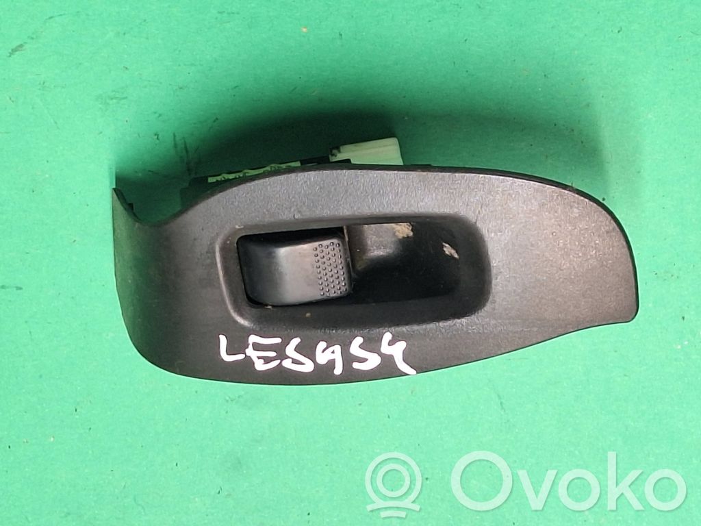Subaru Legacy Elektrisko logu slēdzis 