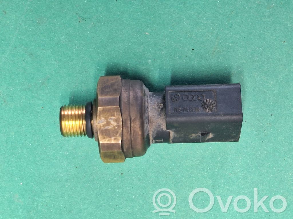 Volkswagen Golf V Senzor presiune combustibil 