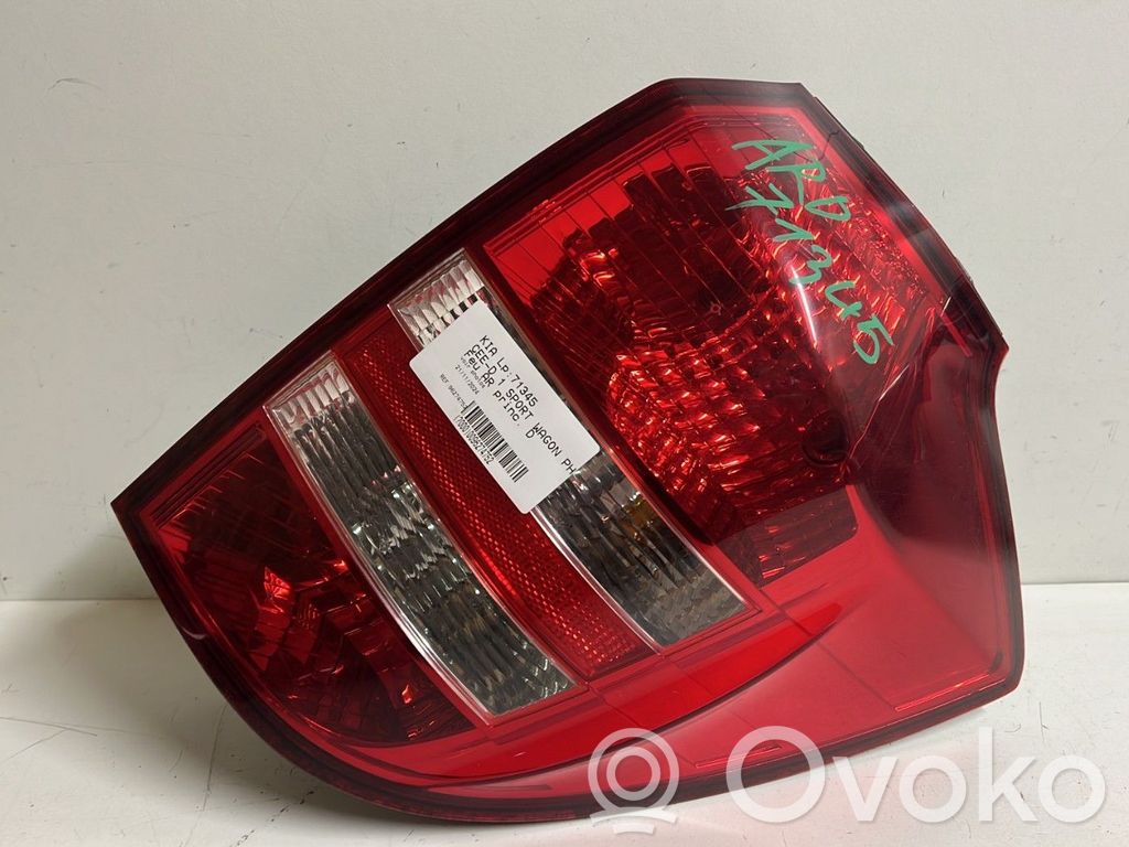 Takavalot   924021H300