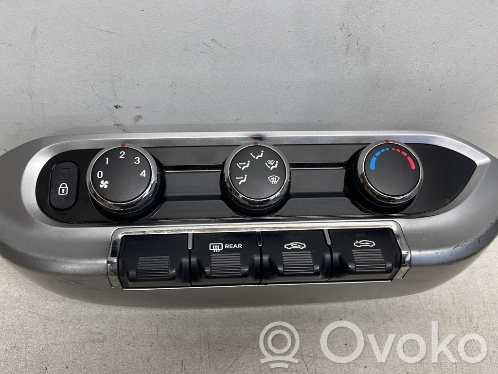KIA Rio Climate control unit 