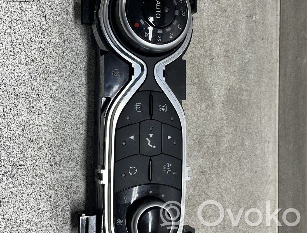 Dacia Sandero Climate control unit 