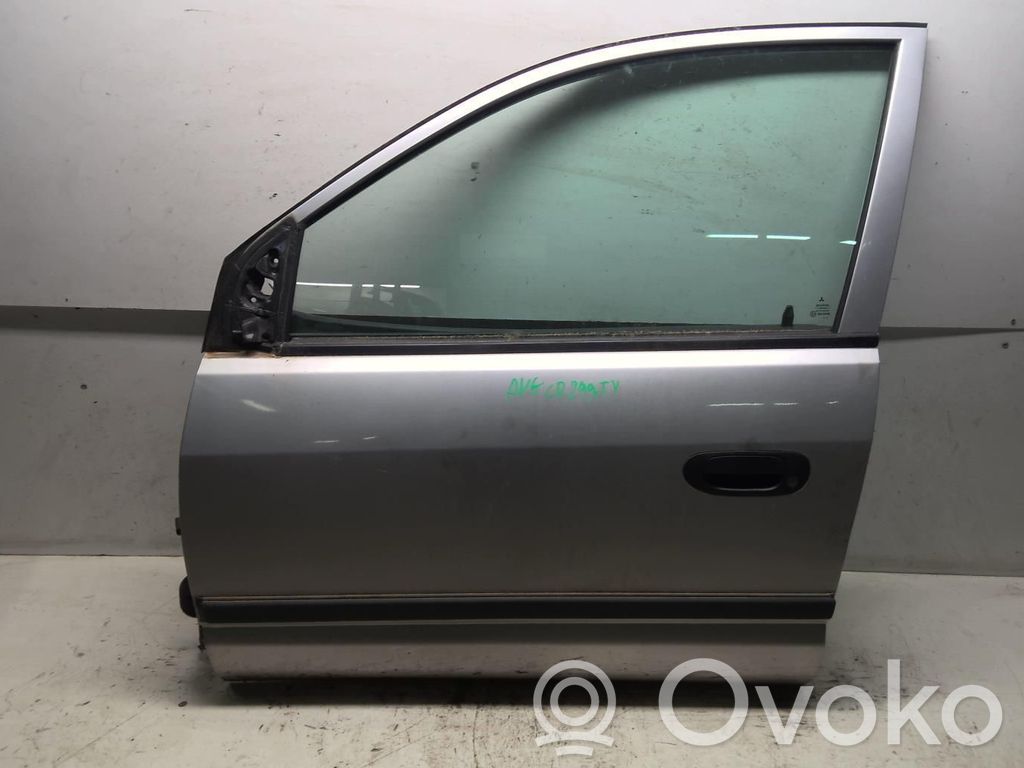 Mitsubishi Space Star Puerta delantera 