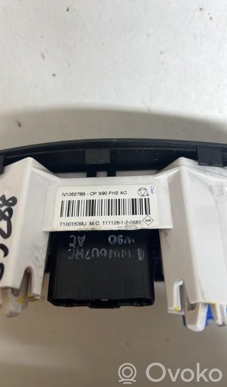 Dacia Duster Climate control unit 