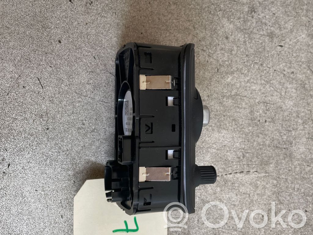 Interrupteur d’éclairage   8V0941531L