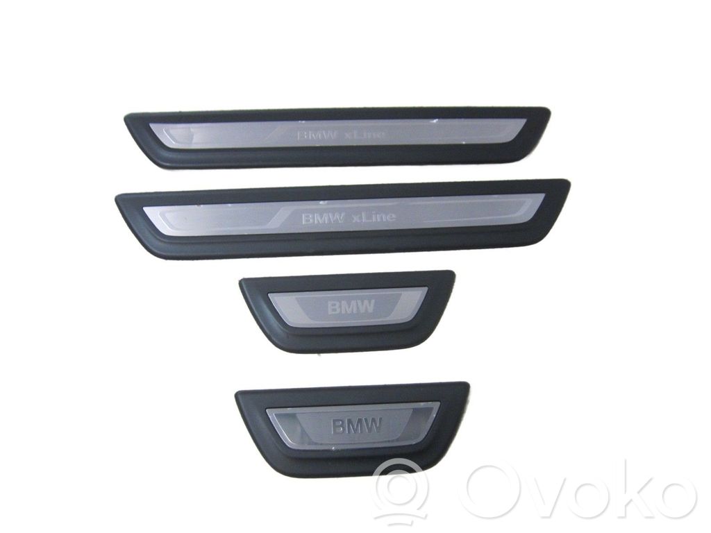 BMW X3 F25 Apărătoare laterală față 