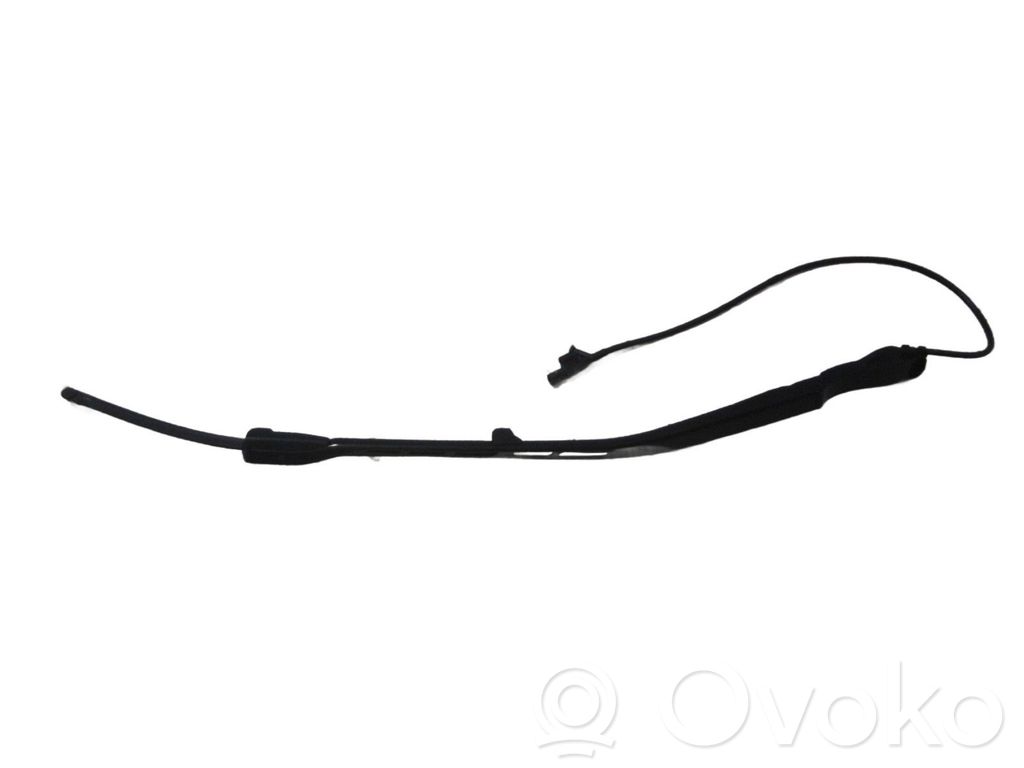 Volvo XC90 Front wiper blade arm 