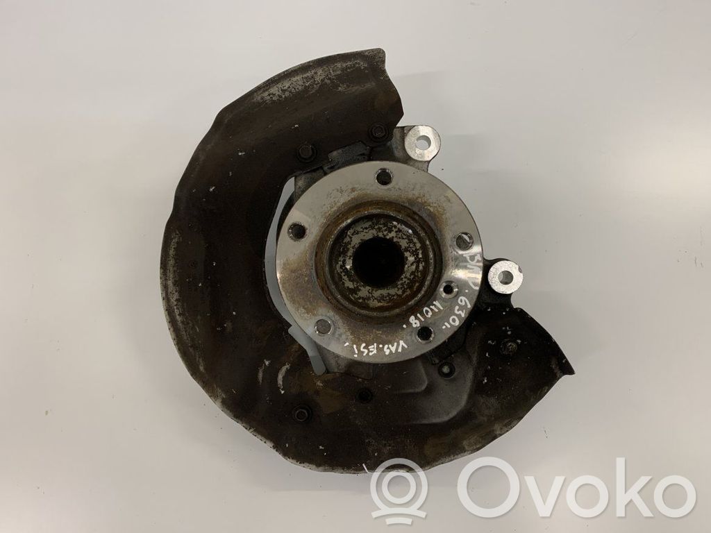 BMW 6 E63 E64 Front wheel hub spindle knuckle 