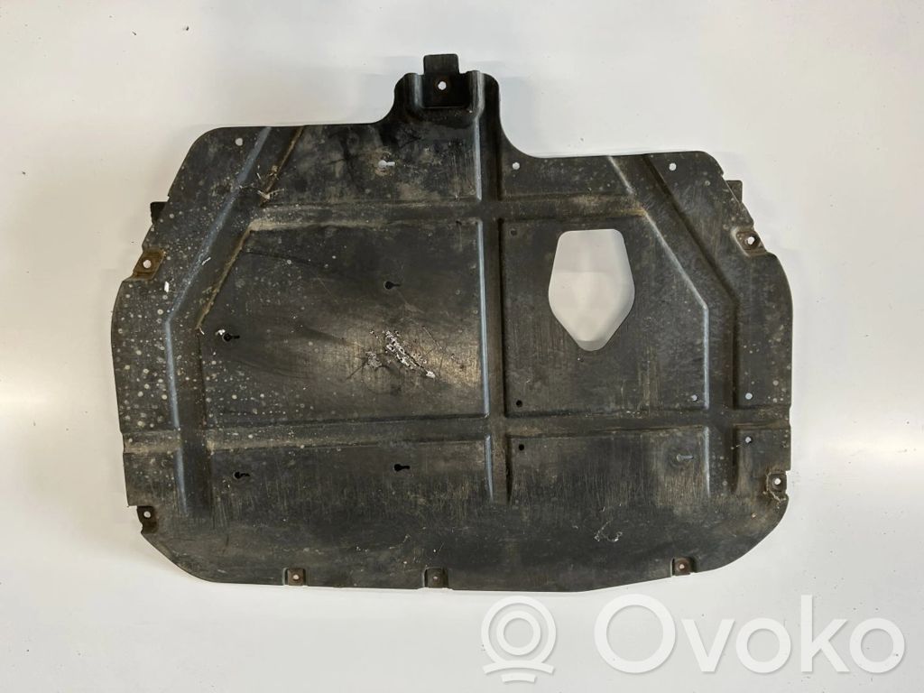 Hyundai i30 Engine splash shield/under tray 