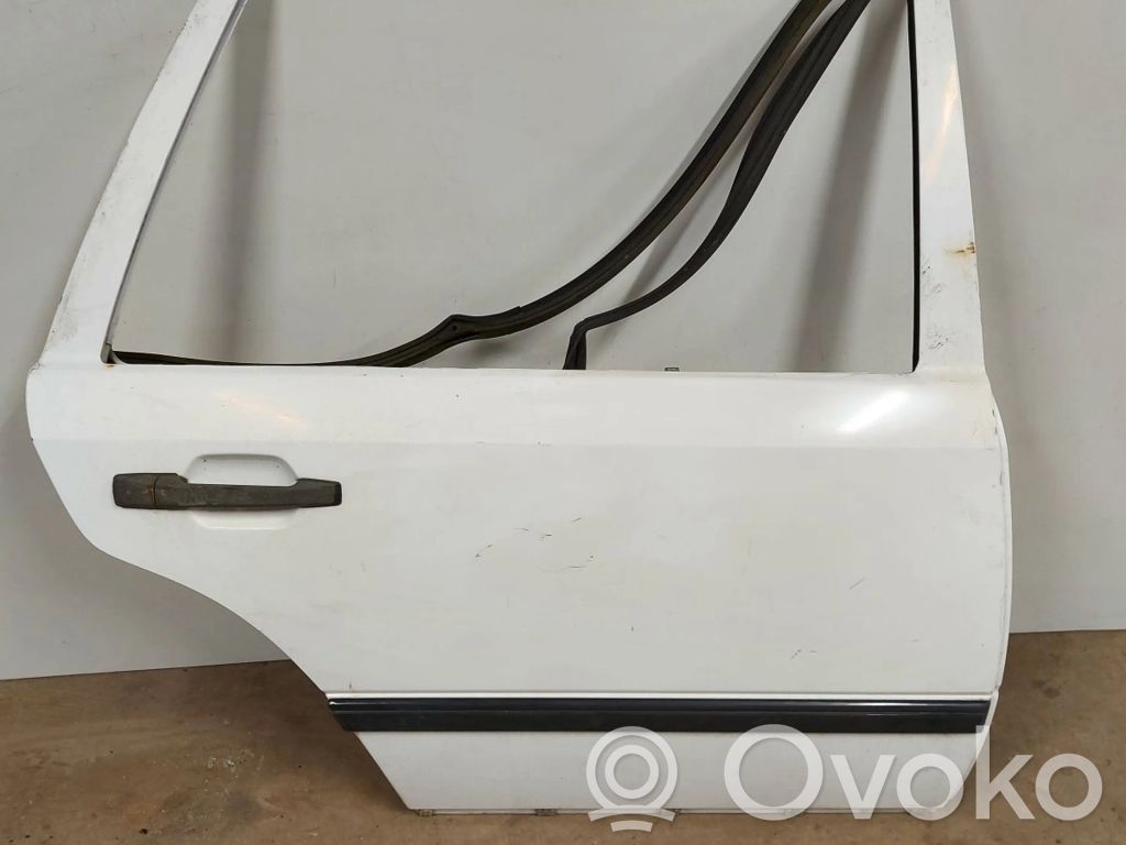 Mercedes-Benz E W124 Aizmugurējās durvis 