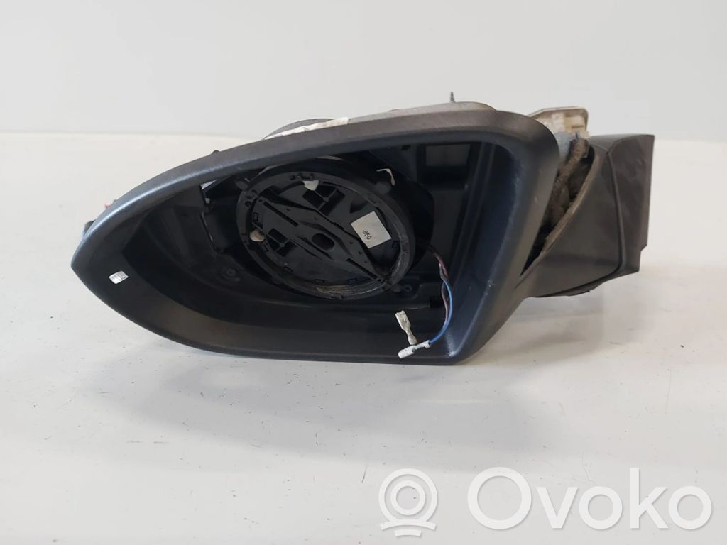 Volkswagen Golf VII Elektryczne lusterko boczne drzwi przednich 