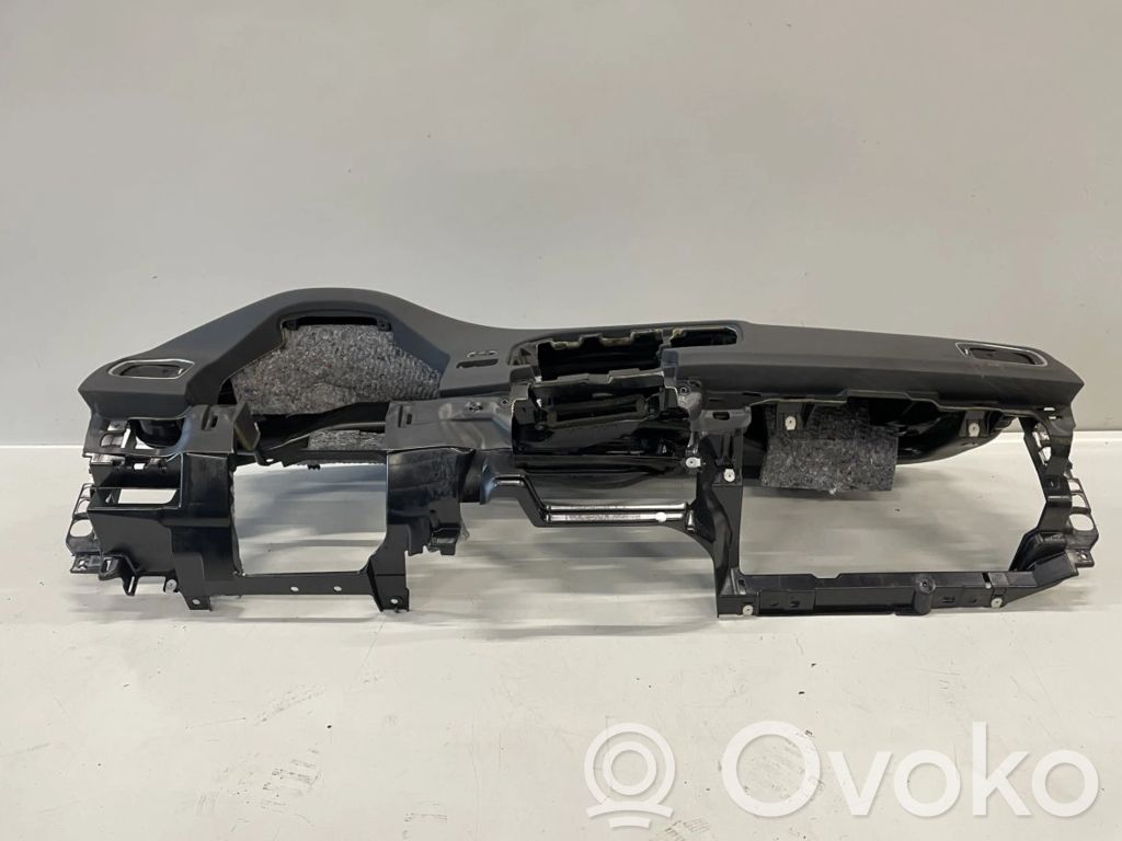 Volvo S60 Panelis 