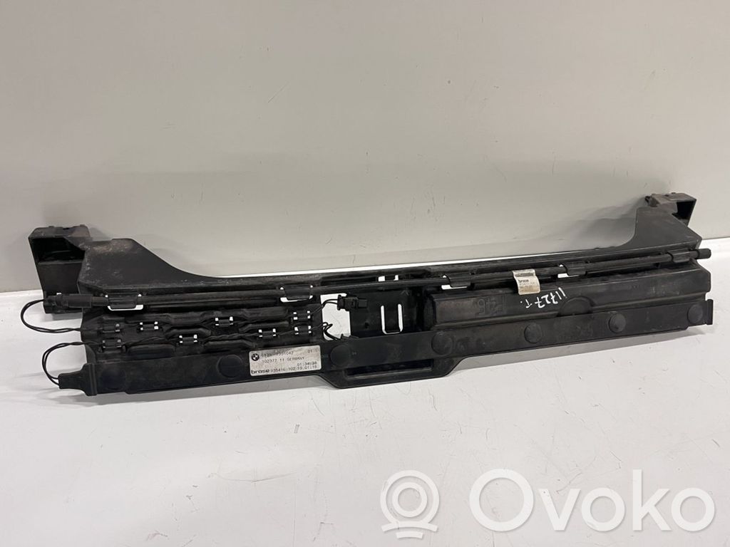 BMW 2 F46 Rear bumper mounting bracket 