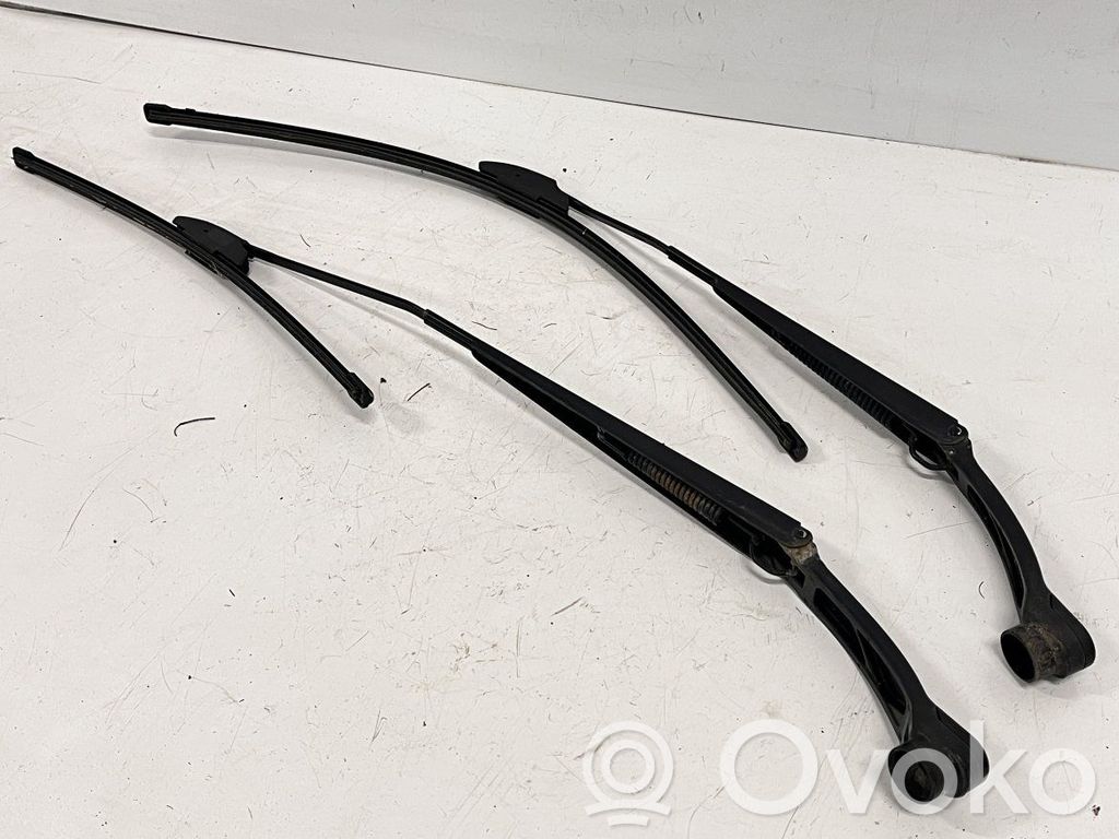 Subaru Legacy Wischerarm vorne 