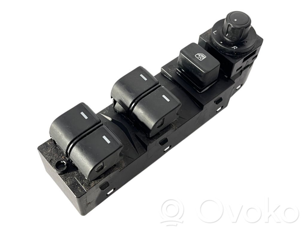 Mazda CX-5 Electric window control switch 
