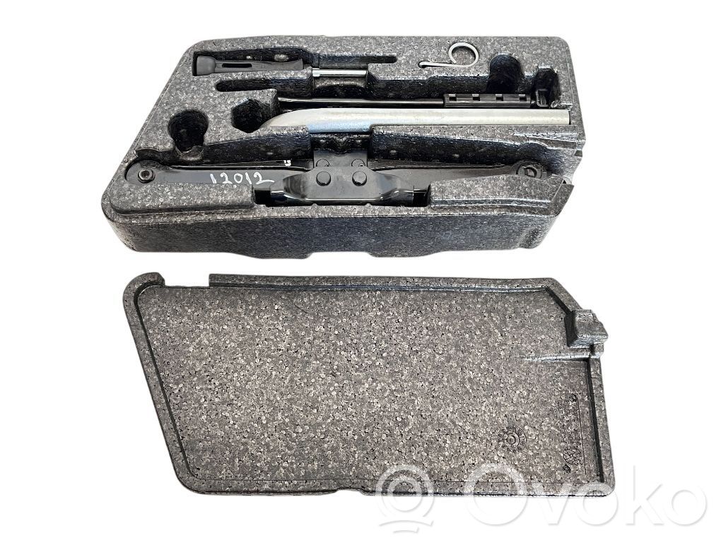 Tunkki   5G0012115S,5G0012115S,5G0012115AB,4D0012219A,5Q0011031D,5Q0011221