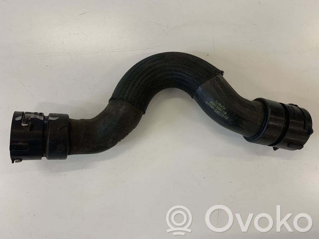 Volvo XC70 Engine coolant pipe/hose 