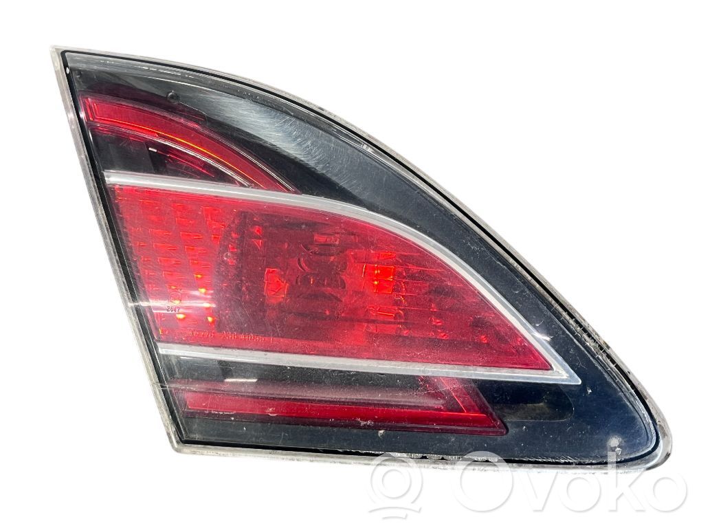 Mazda 6 Задний фонарь в крышке 