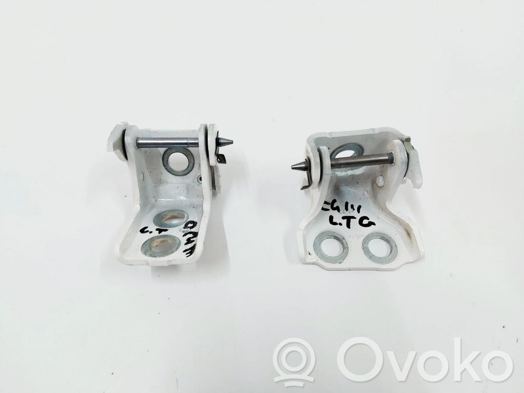 Rear door hinge set
