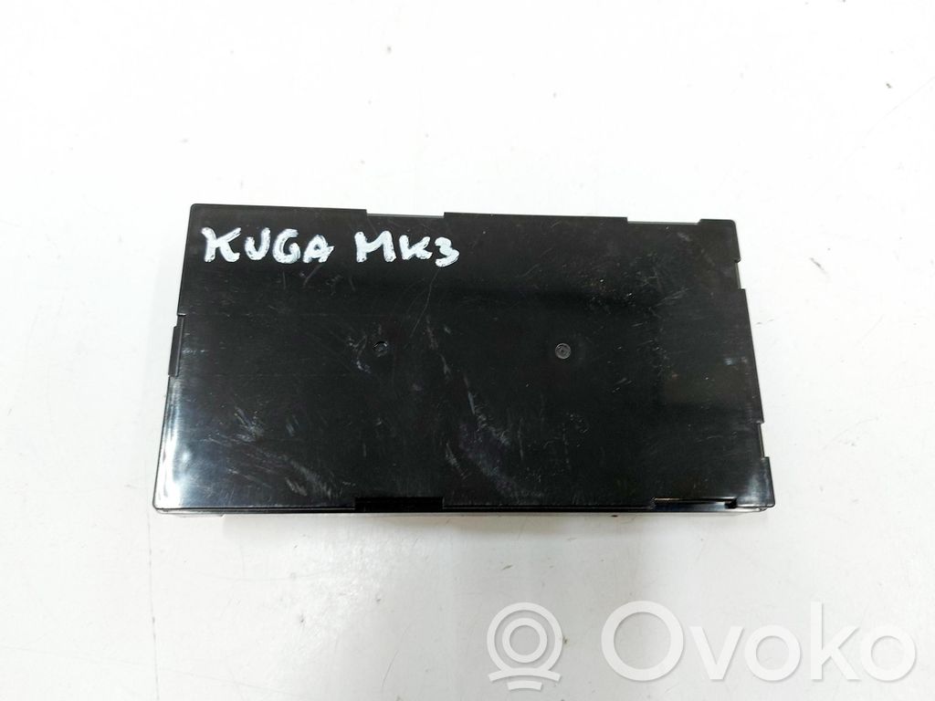 Ford Kuga III Wireless charging module 