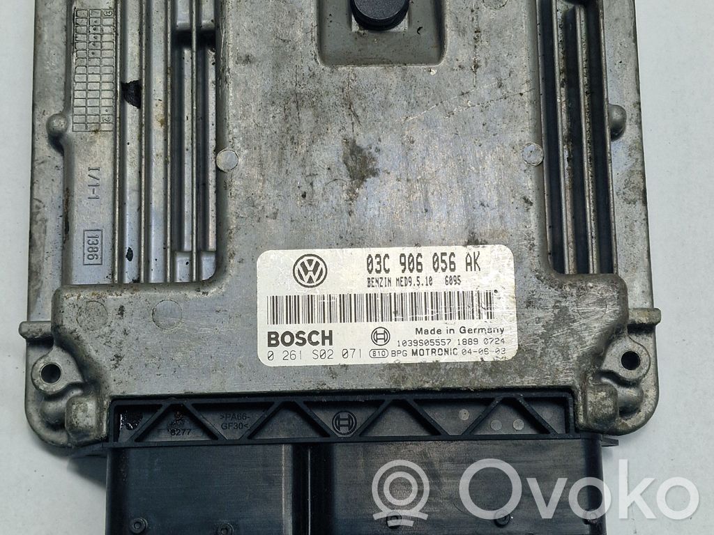 Volkswagen Golf V Engine control unit/module 