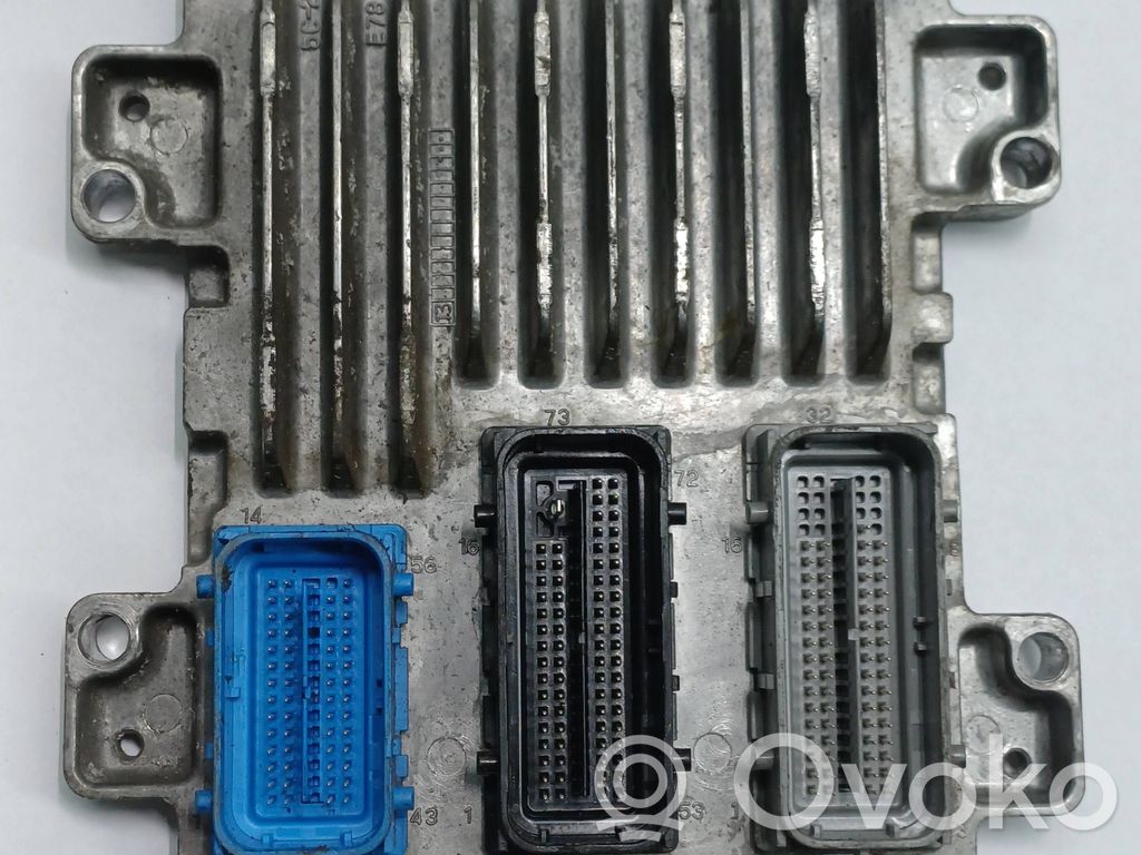 Opel Astra J Engine control unit/module 