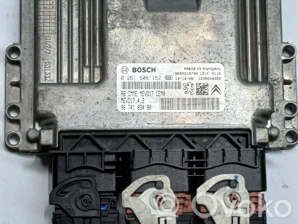 Peugeot 308 Engine control unit/module 
